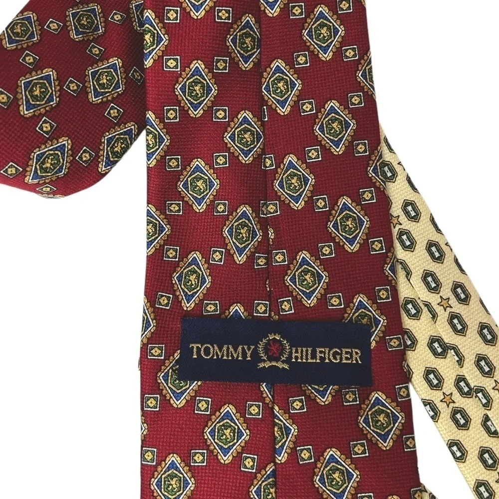 NWOT Vintage Tommy Hilfiger 100% Silk Tie